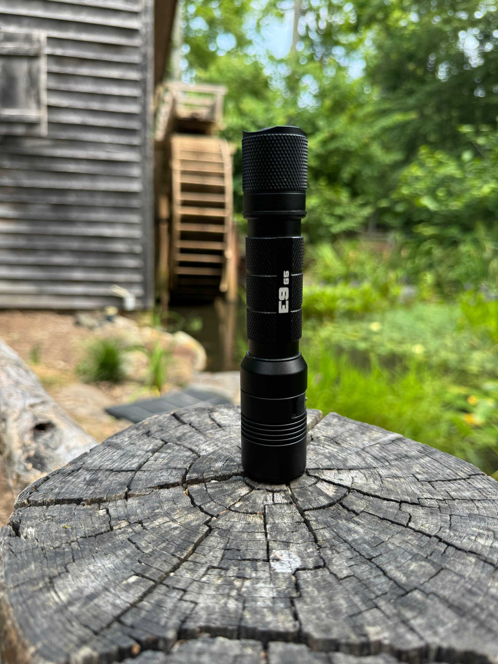 E9 GEN5 Long Throw- 3,000 Lumen  388 Meter EDC Flashlight