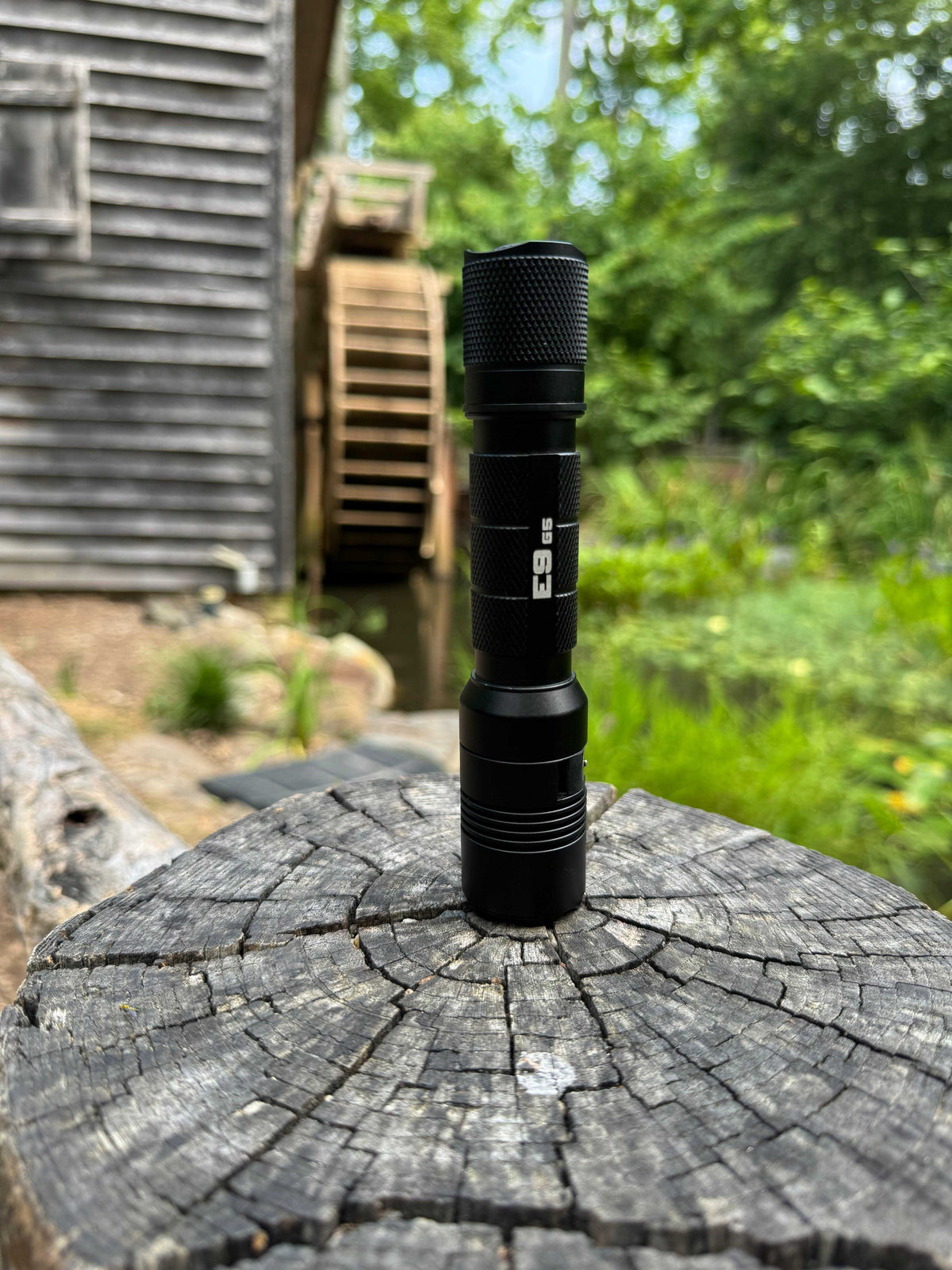 E9 GEN5 Long Throw- 3,000 Lumen  388 Meter EDC Flashlight