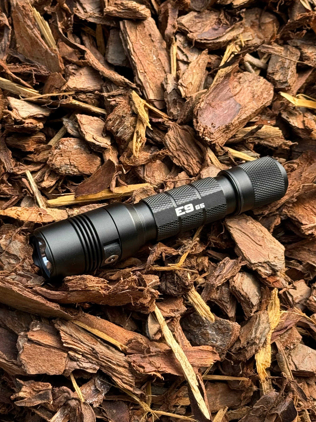 E9 GEN5 Long Throw- 3,000 Lumen  388 Meter EDC Flashlight